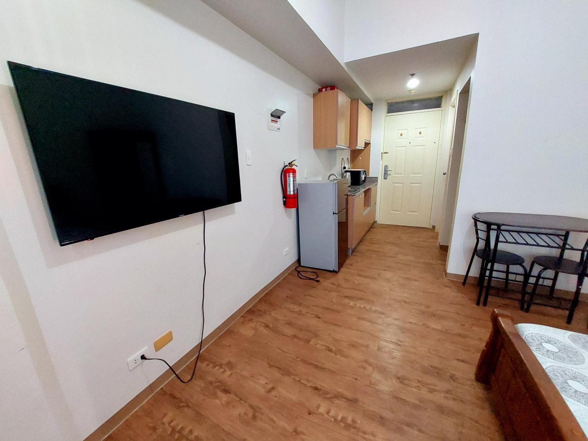 Ania Suite Room マクタン エクステリア 写真